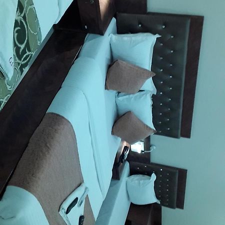 Hotel Golden Hayyath Inn Mumbai Kültér fotó