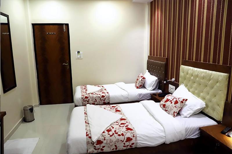 Hotel Golden Hayyath Inn Mumbai Kültér fotó